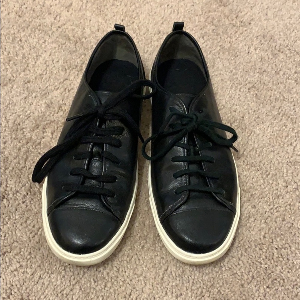 Black Leather Cole Haan Sneaker | sz 7.5